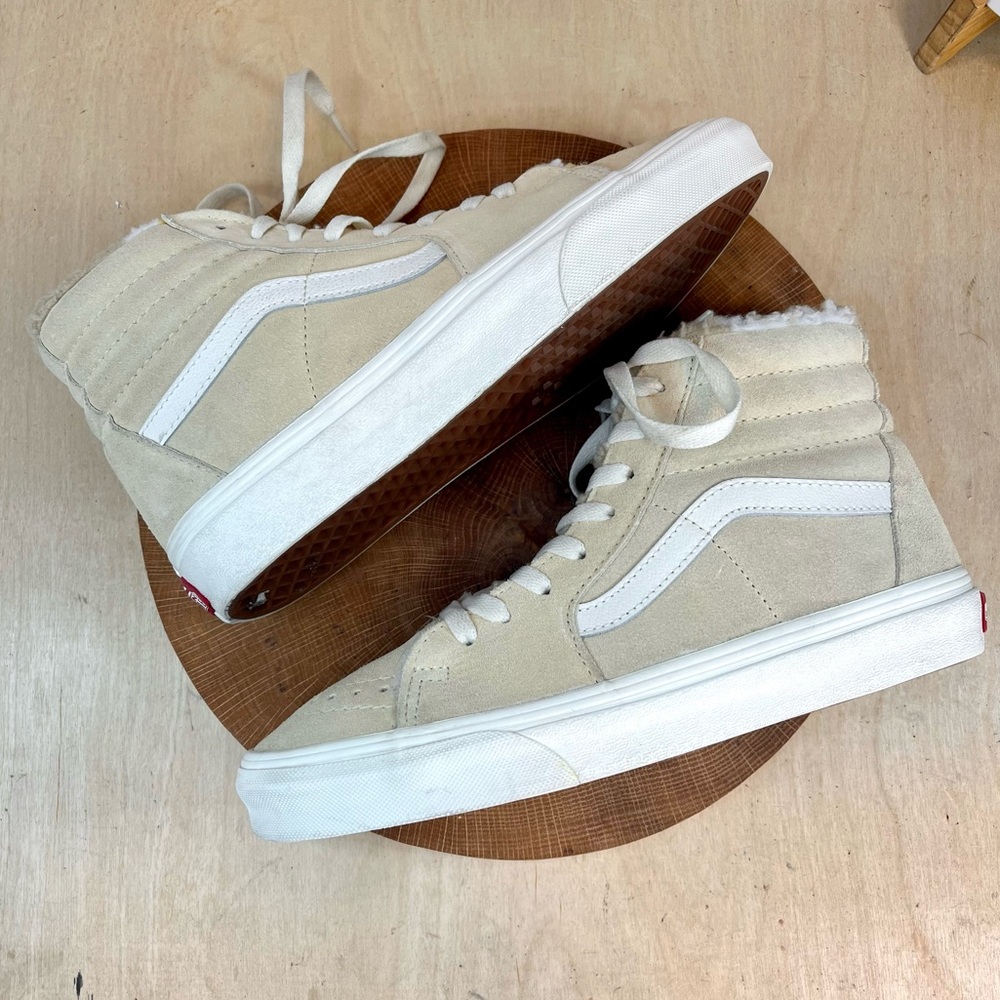 VANS Sk8-Hi Cozy Hug “Biscotti” Suede Faux Fur-Lined Sneakers (W 9 / M  7.5)